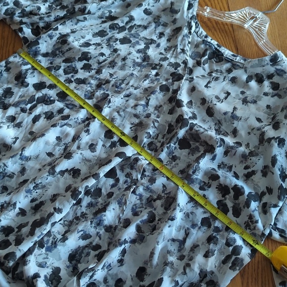 H By Halston Gray Leopard Printed Wrap Front Draped Crossover Blouse Size 18W - Picture 8 of 8